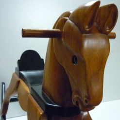 Cavalluccio a Dondolo in legno V113