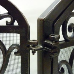 Parascinitille in Ghisa P202 con ante