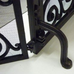 Parascinitille in Ghisa P202 con ante